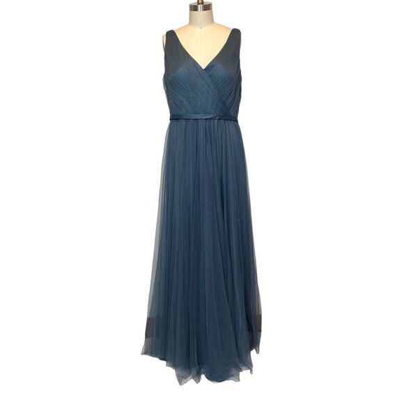 SORELLA VITA Green Sleeveless V-Neck Gown - Picture 3 of 7